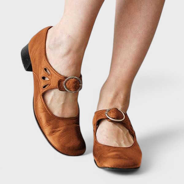 Lois - Single Buckle Shoes