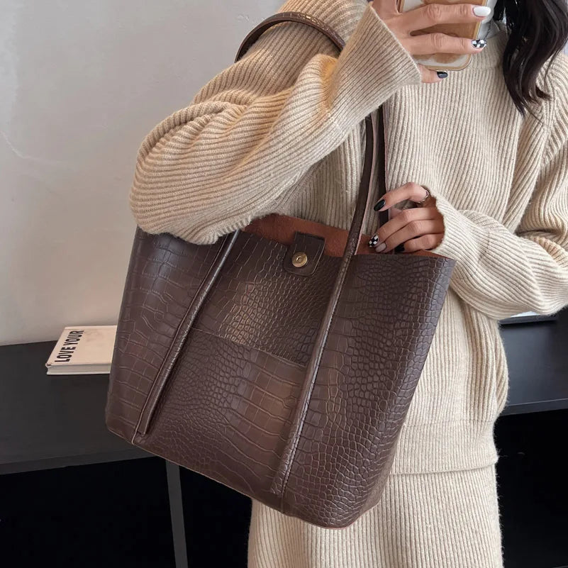 Betina™ - Croc Shoulder Leather Bag