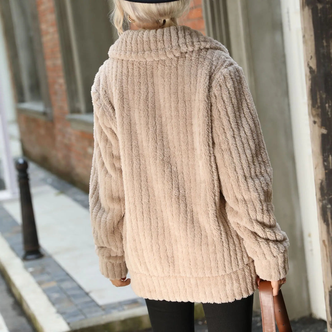Finet | Elegant Fur Jacket