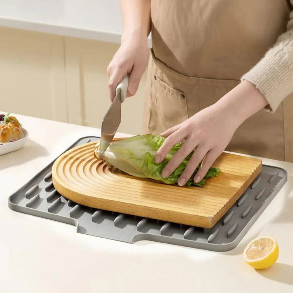 SilvaMat - Water Repellent Silicone Drain Mat