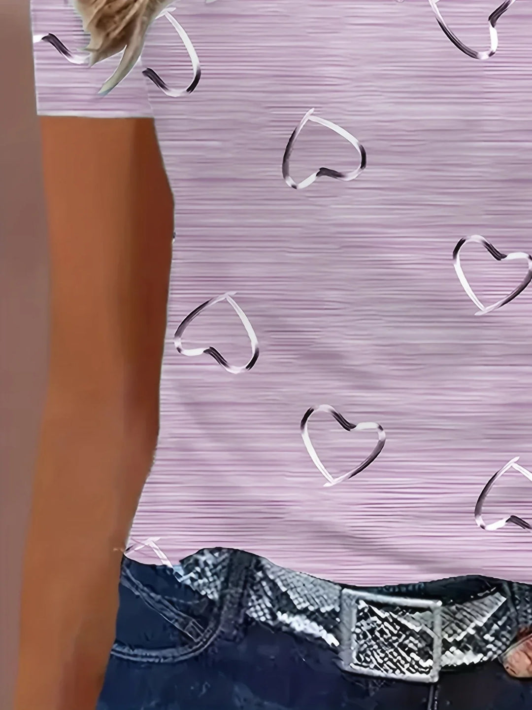 Emlyn - Fashionable V-neck And Heart Print Top