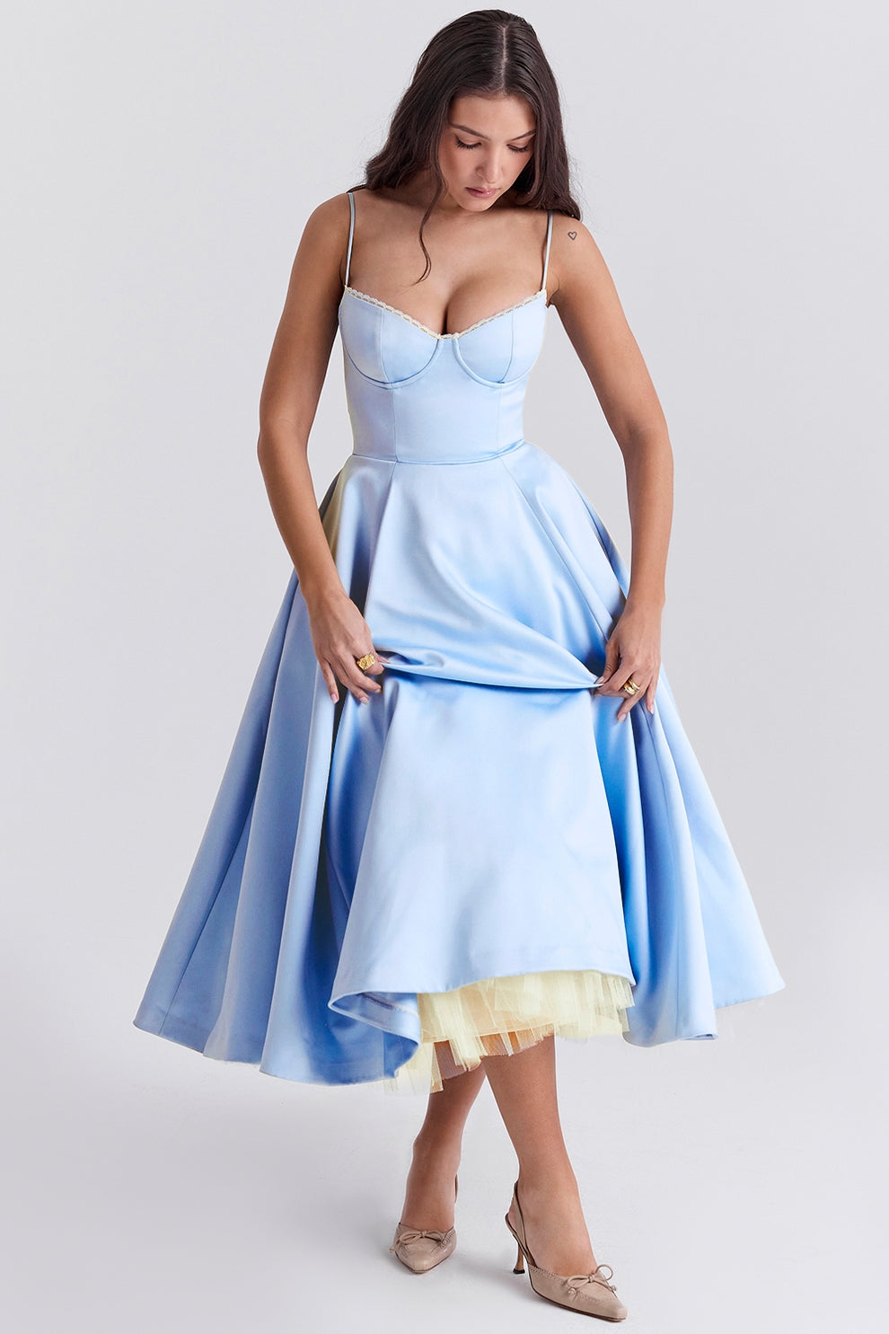 Arestina - Fashionable Tulle Midi Dress